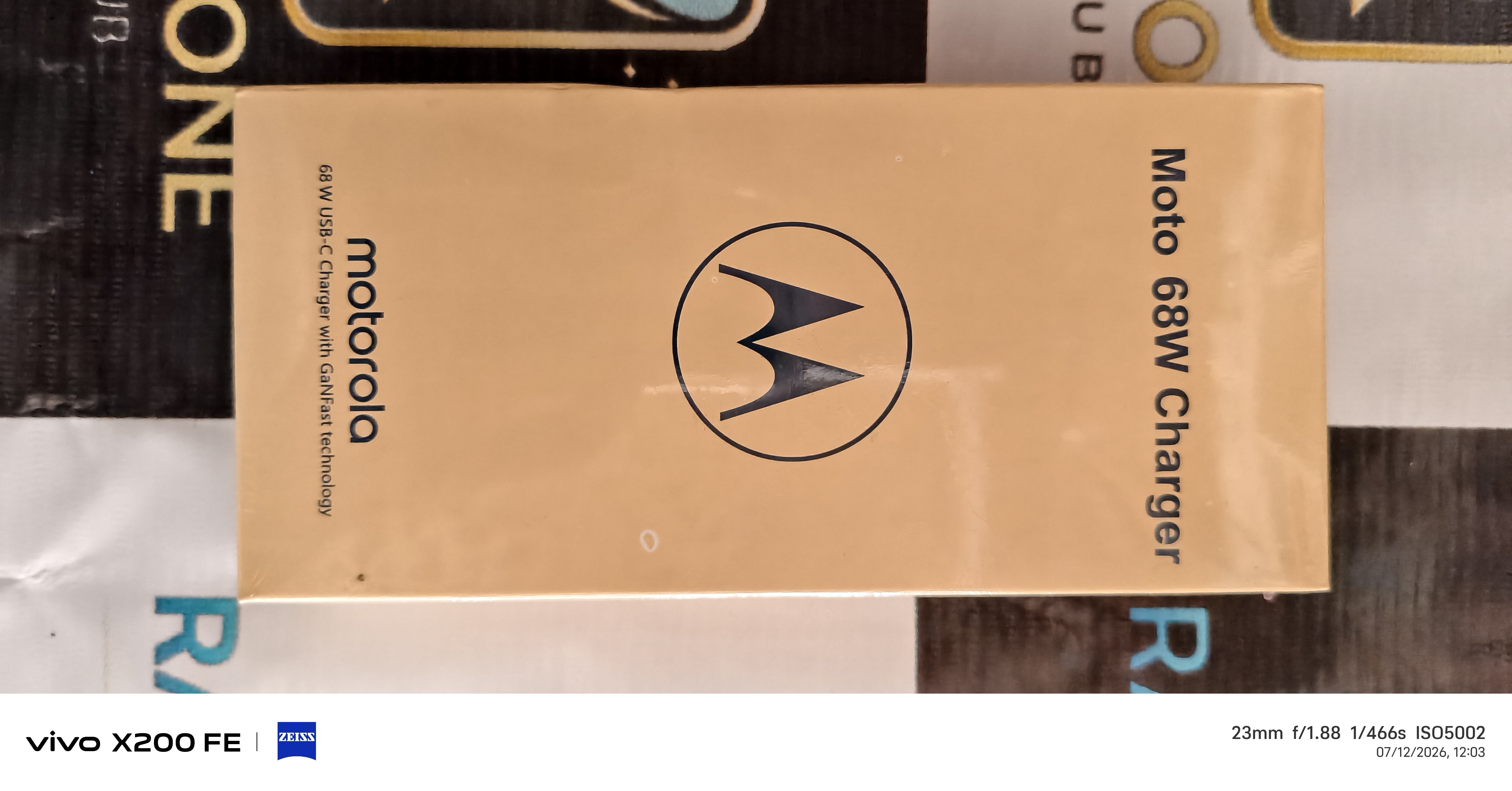 Moto 68W Charger